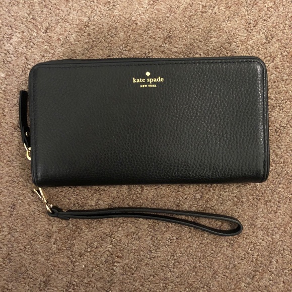 kate spade Handbags - Kate Spade Mulberry Street Brigitta wallet